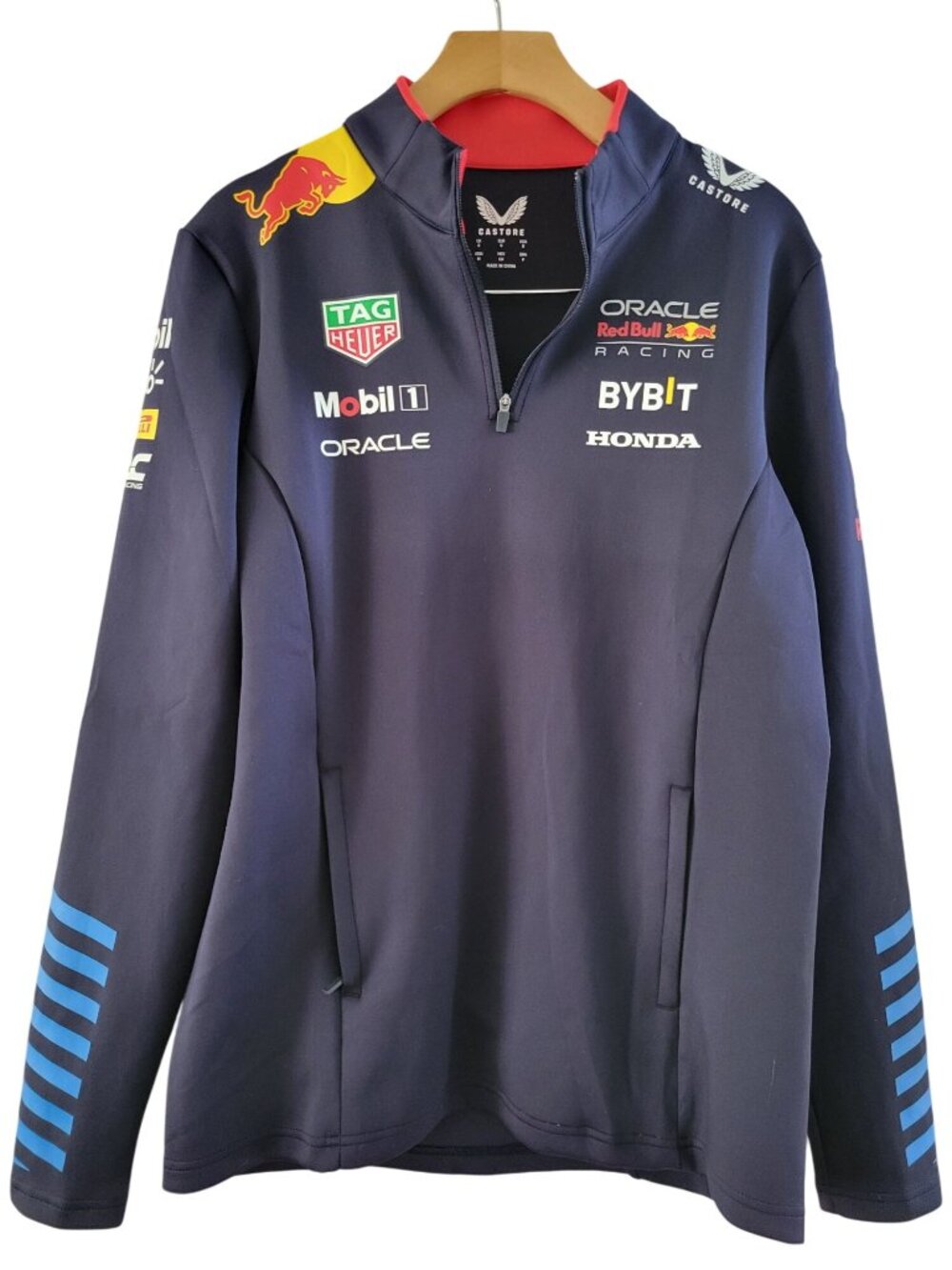 Castore Red Bull Racing 1/4 Zip Pullover Sweatshirt size Small NWT Oracle F1